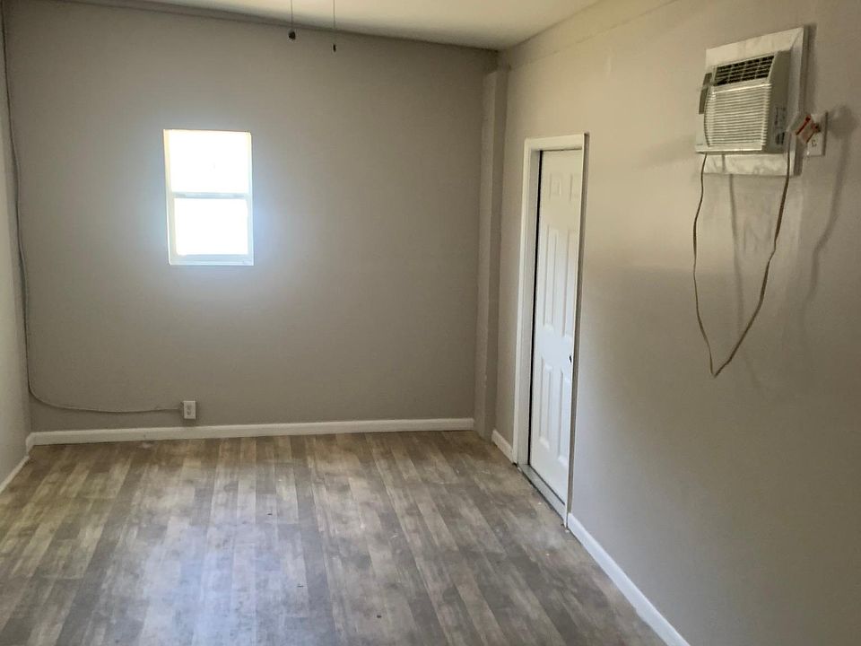 1st image of 4134 Katanga Dr N