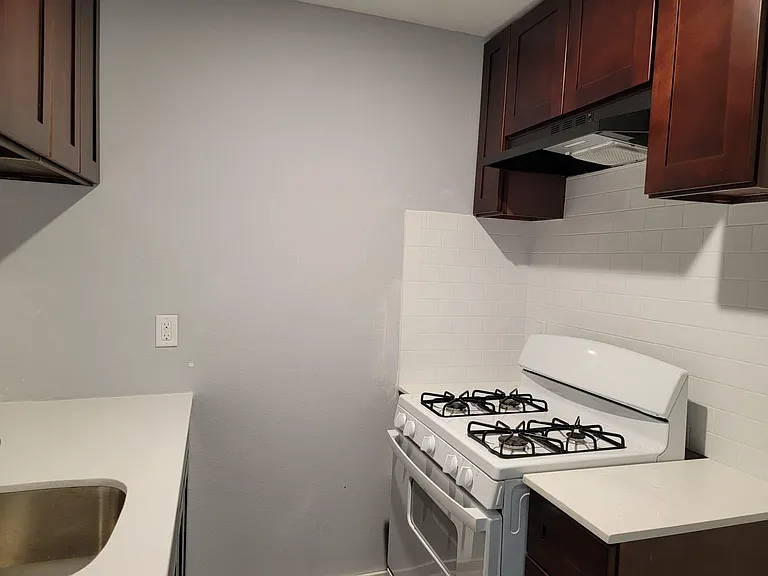 10209 Wiggins St #5 — Photo 3