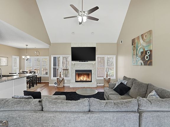 4th image of 116 Fairbrook Ln