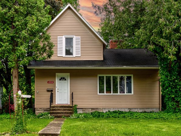 2918 Oakland St, Ames, IA 50014