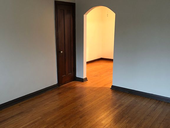 3rd image of 2822 Lawndale Ave APT 3