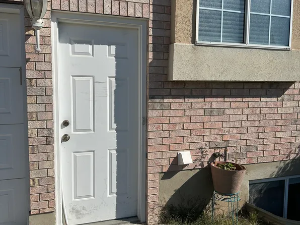 1670 N 250 E, Orem, UT 84057