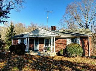 2217 Mendon Rd, Cumberland, RI 02864