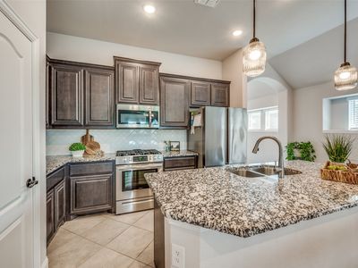 8700 White Rock Ln, Denton, TX, 76226
