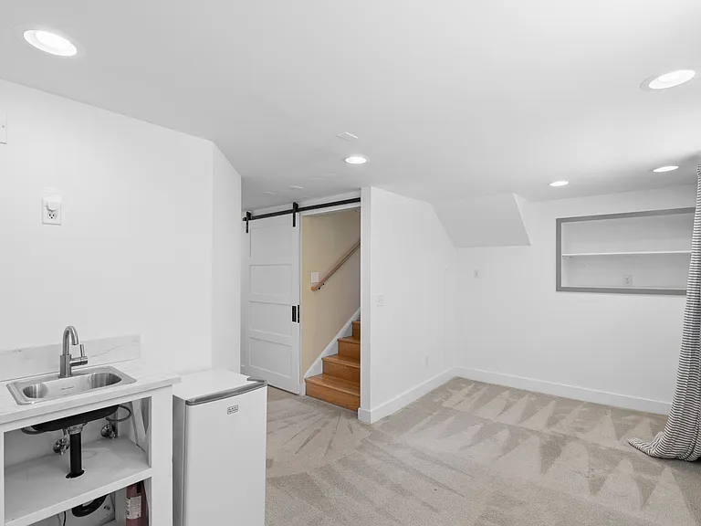 2734 NE 36th Ave #A — Photo 21