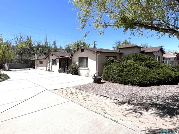 202 S We St, Gallup, NM 87301