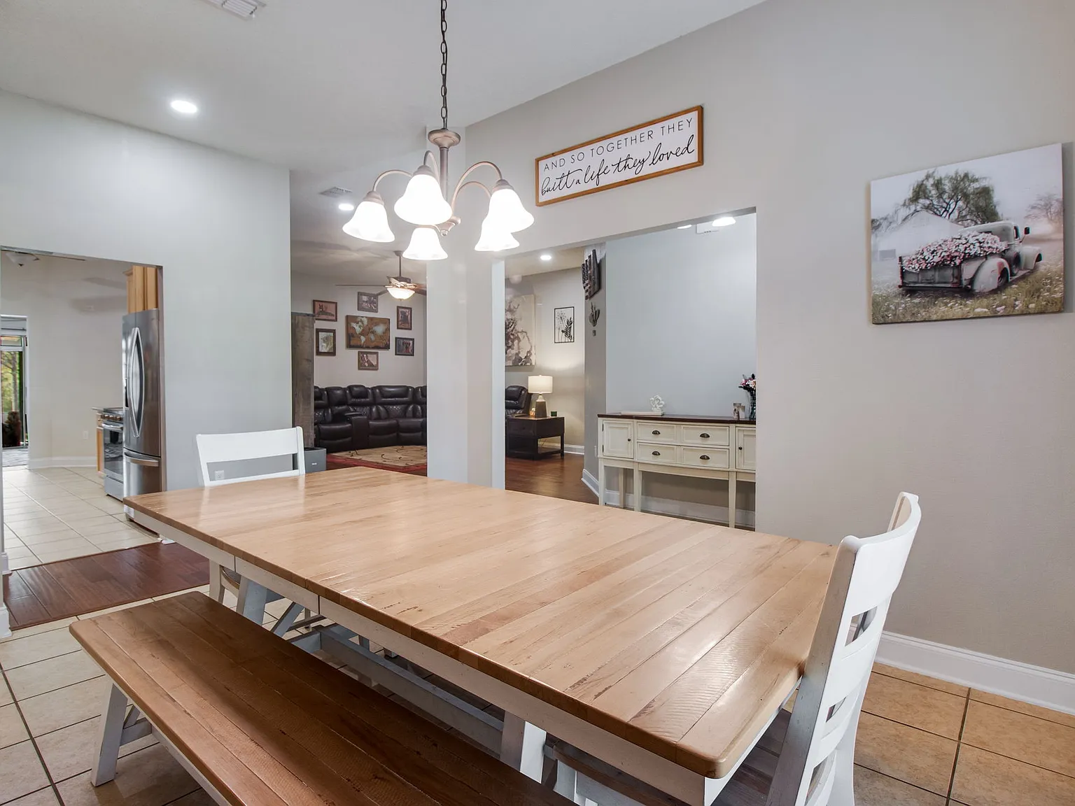 5 bed, 2736 sqft, $2,500 — Photo 4