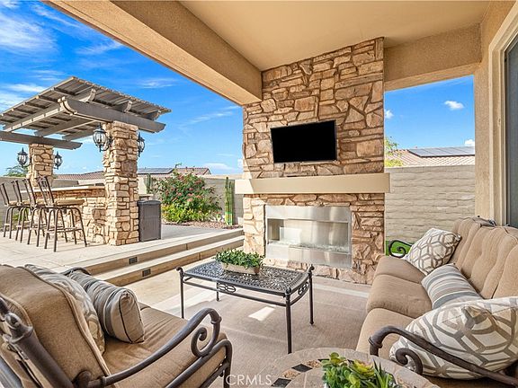 4th image of 75 Claret