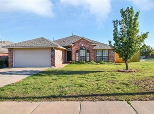 2921 Sandstone Dr, Norman, OK 73071
