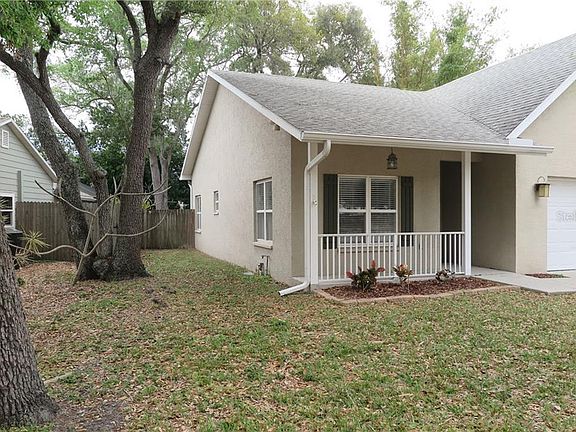 2nd image of 252 Garden Cir S