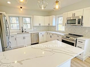 33 Worcester Ln FLOOR 1, Waltham, MA 02451