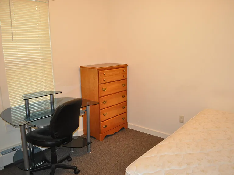 208 Williams St #1 — Photo 8