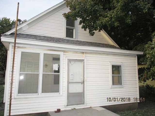 1st image of 68 E Washington Ave
