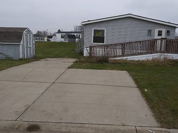 3rd image of 1145 Bedford Pl