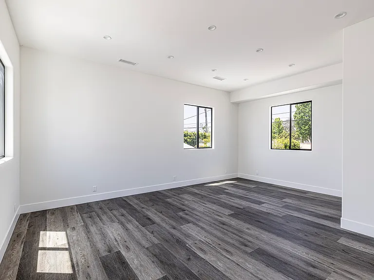 1625 Stearns Dr — Photo 11