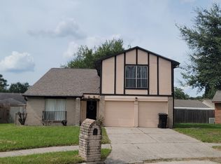3310 Chalfont Dr, Houston, TX 77066