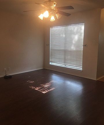 4th image of 3511 Foster Mdws