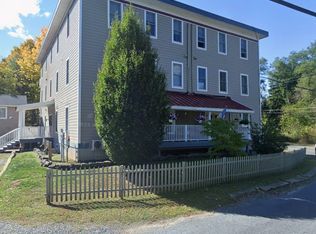 2 Lindbergh Rd APT 4, Ringoes, NJ 08551