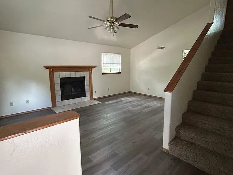 3103 N Connor St — Photo 5