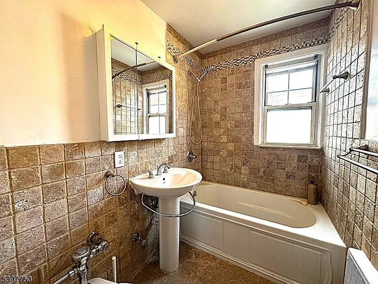 176 Millburn Ave #22 — Photo 7