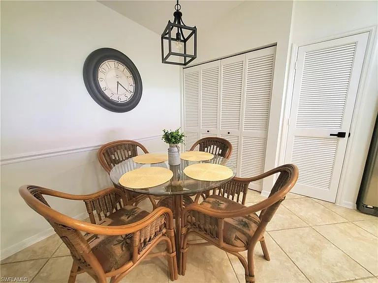 992 Marblehead Dr — Photo 23