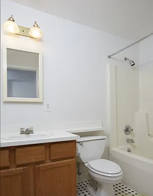 Rented by Compass | media 9