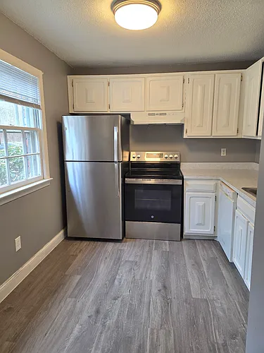 12 Bradley Cir #E3 Photo 1