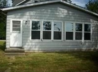 1066 Farrell St, Valparaiso, IN 46385