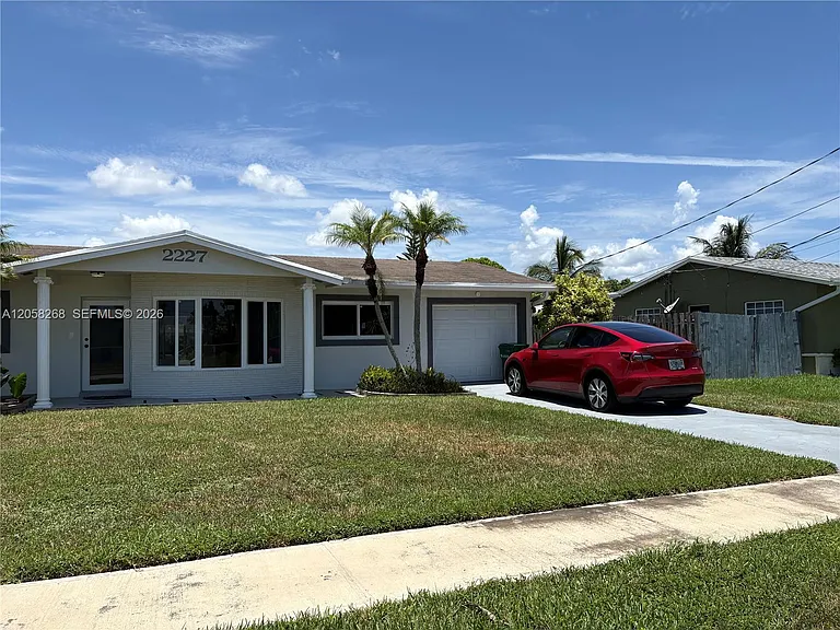 2227 NW 65th Ave — Photo 1
