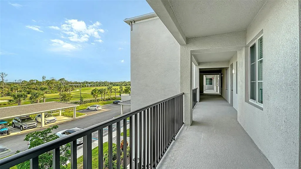 2 bed, 2.0 bath, 1149 sqft, $6,000 — Photo 4
