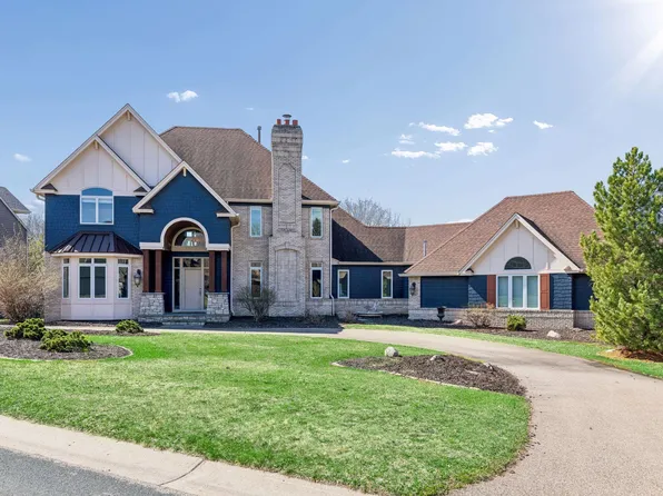 3820 Hunters Overlook, Eagan, MN 55123