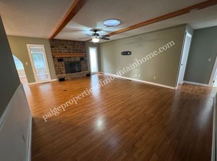 106 Parkview Cir, Mountain Home, AR 72653