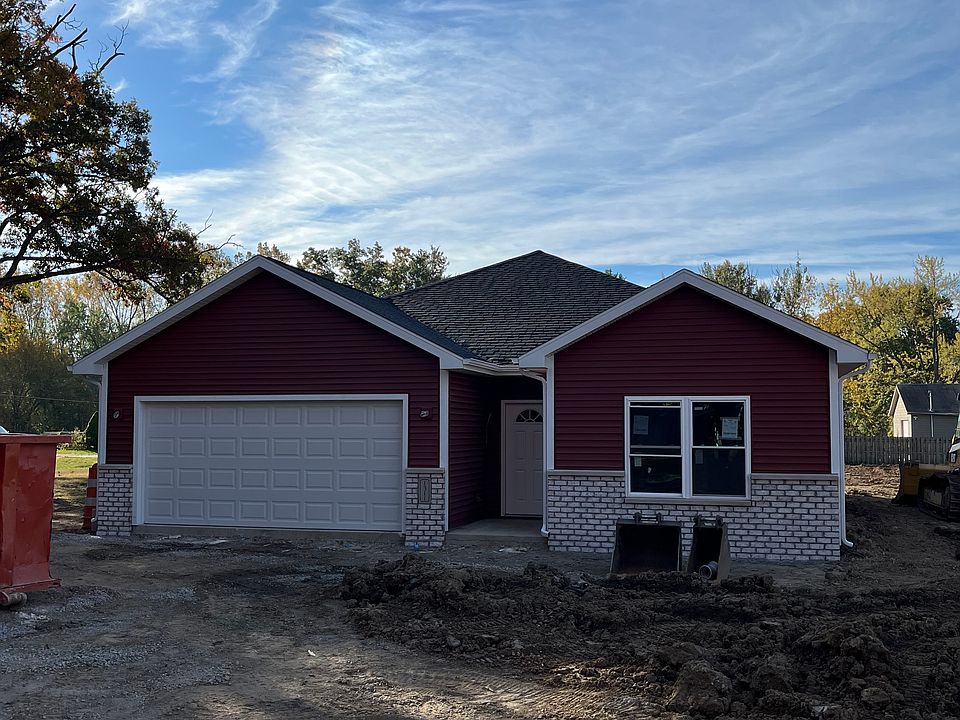 Exterior- Driveway is in!