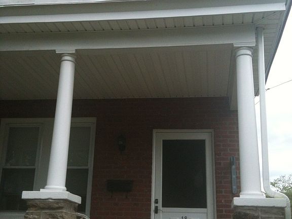 Street Entrance; Front Porch
