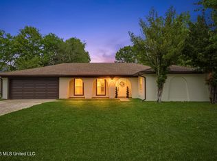 757 Canterbury Dr, Biloxi, MS 39532