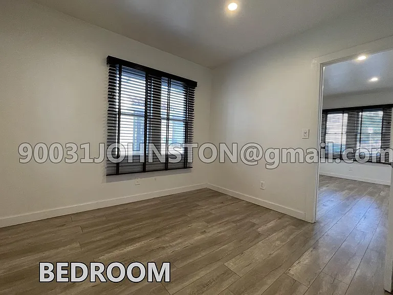 2421 Johnston St — Photo 9