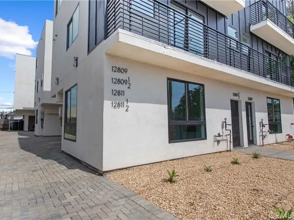 12807 Barbara Ann St, North Hollywood, CA 91605
