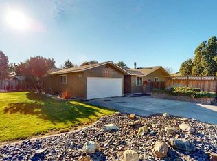 803 N Quillan St, Kennewick, WA 99336