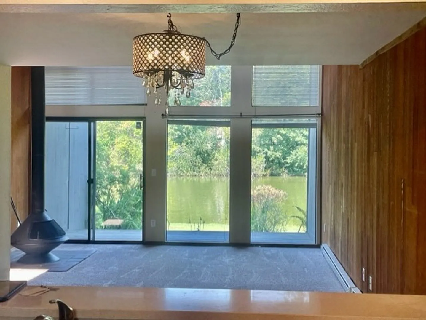 Move In Special!! Lakefront Living In Sought 60/01 Complex — Photo 3