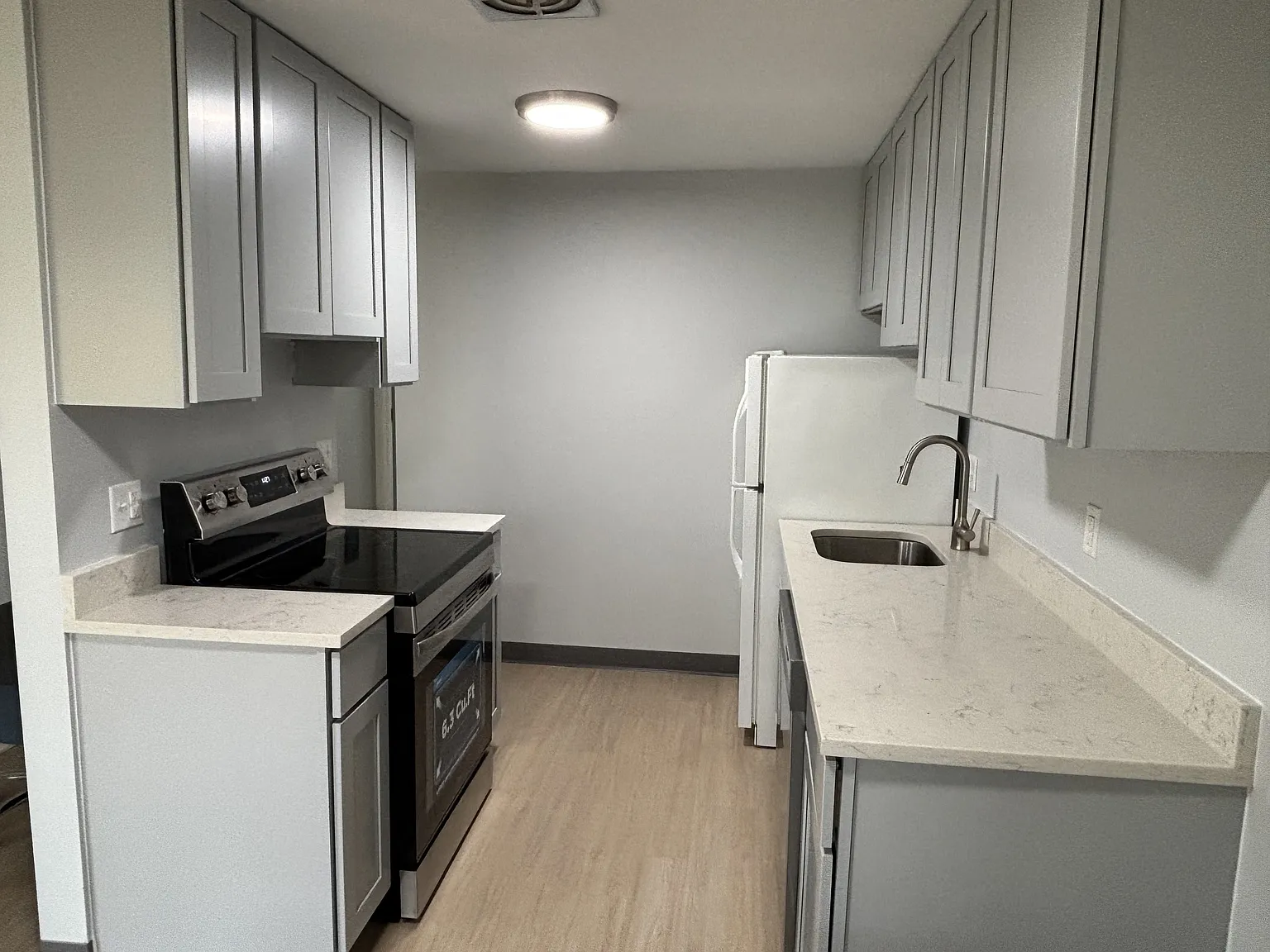 39 Therese Ave — Photo 4
