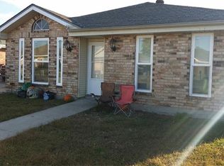 9018 Gladiators St, Chalmette, LA 70043