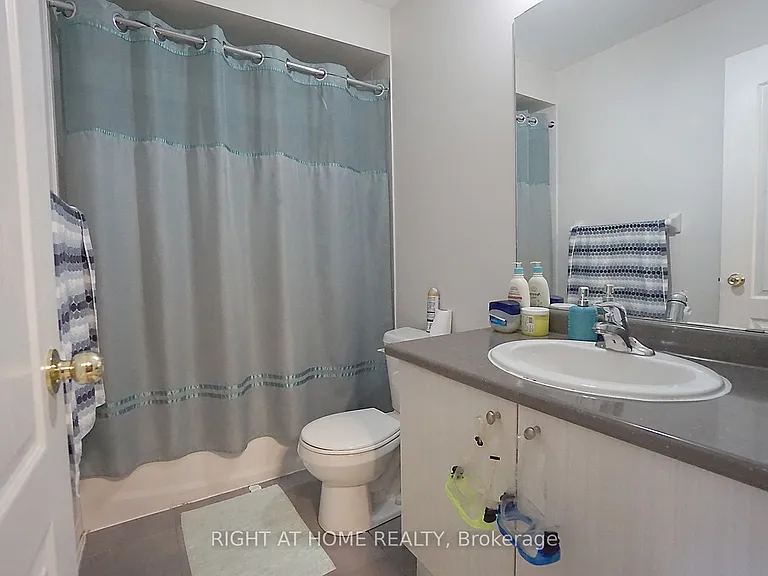 15 Magdalene Cres — Photo 27