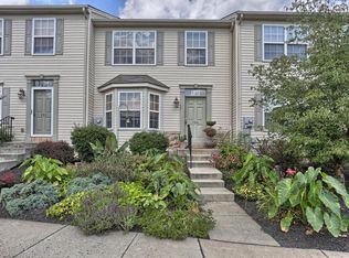 236 Knollwood Rd, Millersville, PA 17551