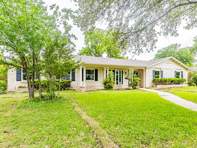 4015 Crown Shore Dr — Photo 56