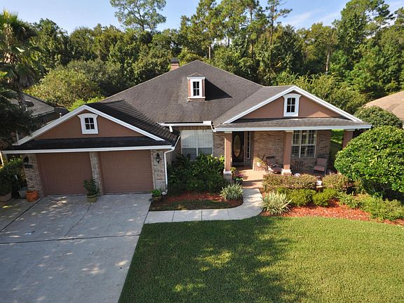 2nd image of 825 Watercress Ct