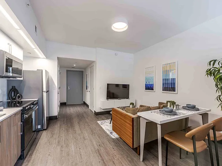 The Anamar at Collins Park — Photo 6