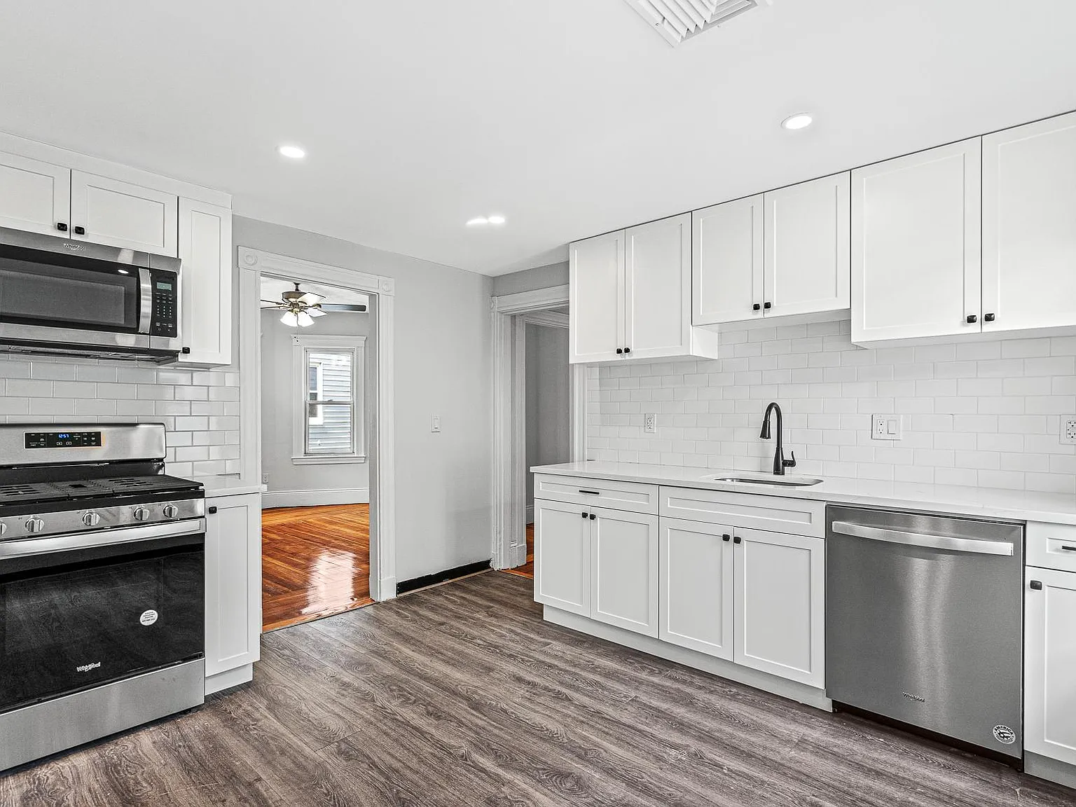 79 Pleasant St — Photo 3