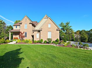 23129 Rolik Ct, Brownstown, MI 48134