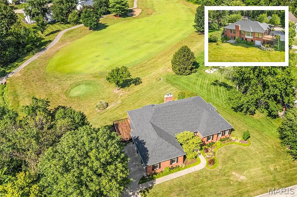 1609 10th Fairway Dr photo 1
