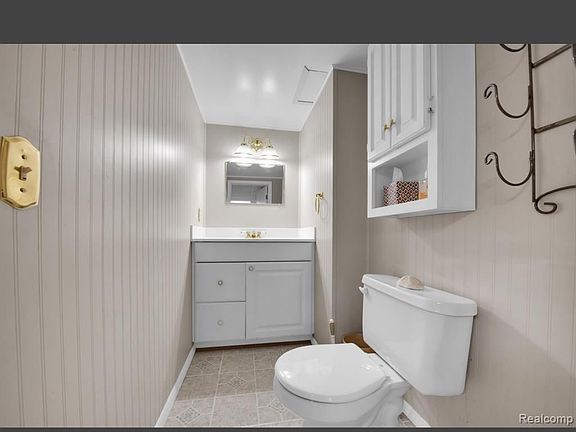 5th image of 4959 Kingswood Dr